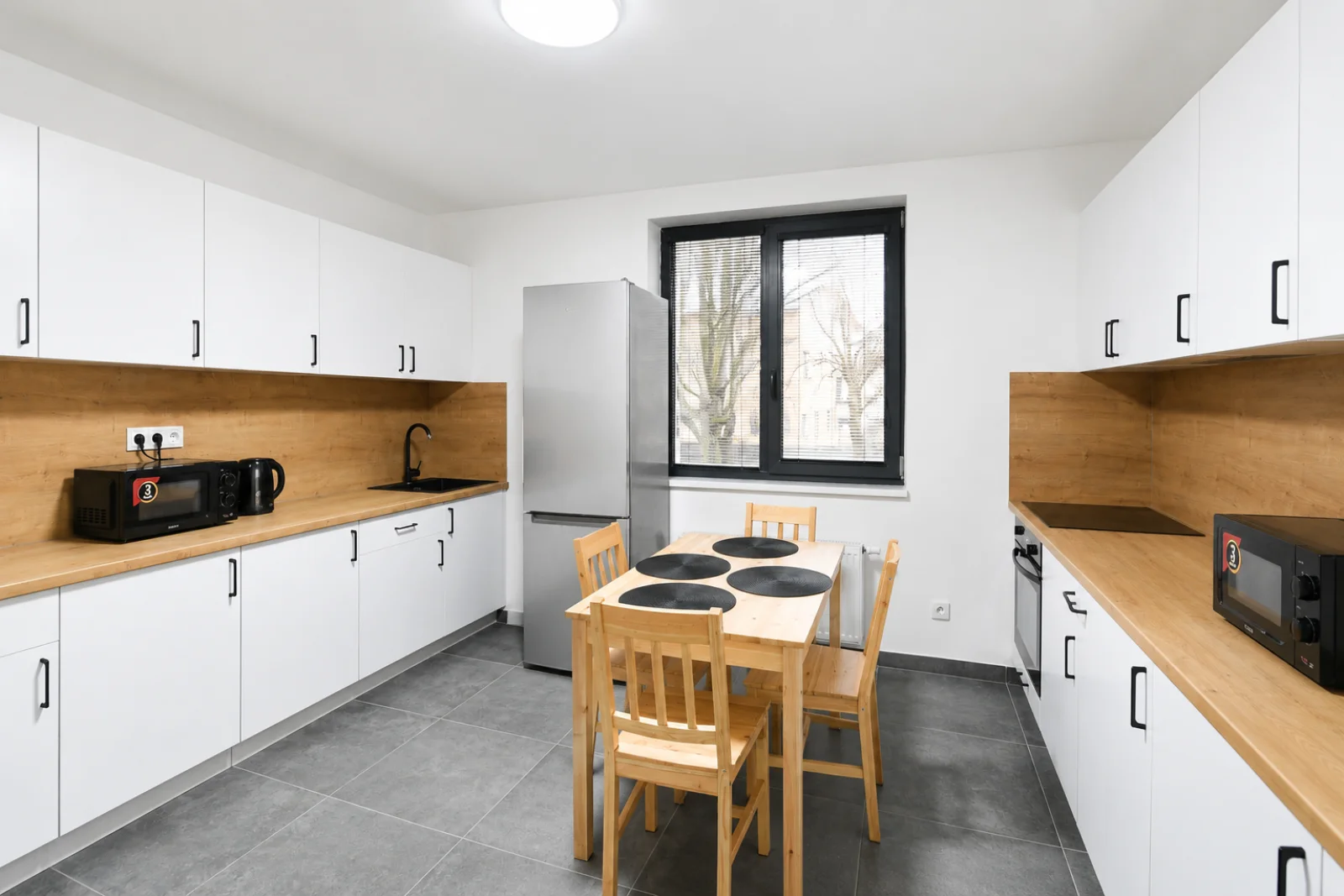 Husova 418 — kuchyně s jídelnou
